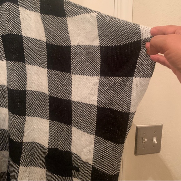 Buffalo Plaid Black and White Sweater - Picture 4 of 5